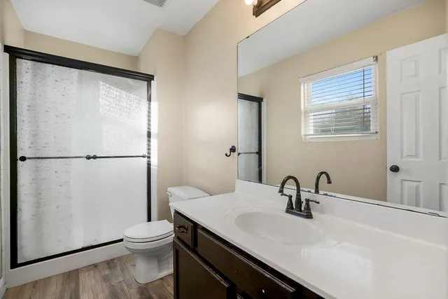 $300,000 | 1003 East Madelyn Drive, Kearney, MO 64060