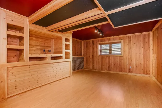 $300,000 | 1003 East Madelyn Drive, Kearney, MO 64060