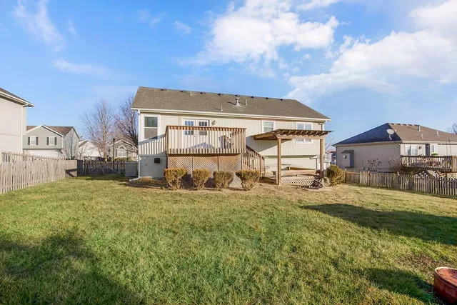 $300,000 | 1003 East Madelyn Drive, Kearney, MO 64060