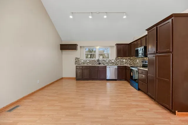 $300,000 | 1003 East Madelyn Drive, Kearney, MO 64060