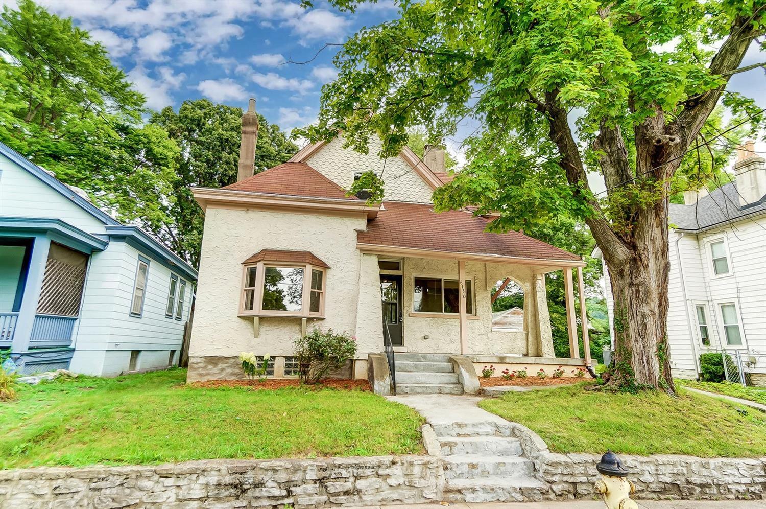 6130 Prentice Street Cincinnati, OH 45227 - Photo 3 of 44