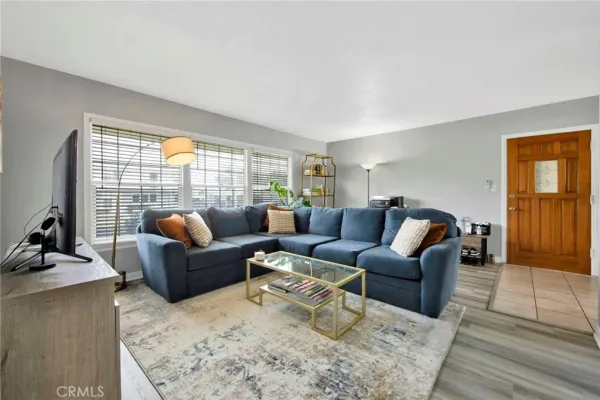 $459,000 | 3310 West 77th Street, Los Angeles, CA 90043