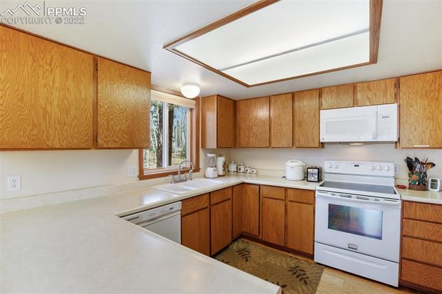 2096 Cedar Mountain Road Divide, CO 80814 - Photo 15 of 42 Gallery Image 15