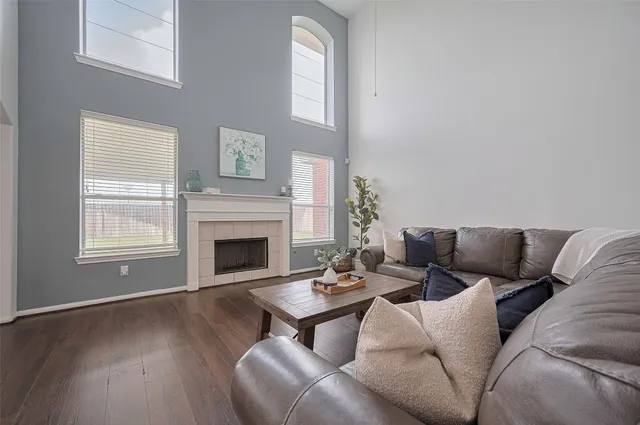 $2,900 | 21506 Avalon Queen Drive, Spring, TX 77379