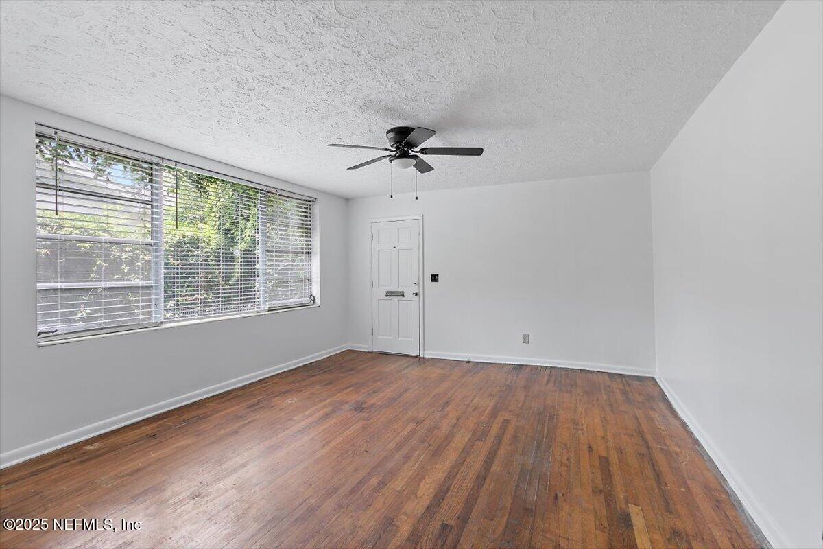1402 James Street Jacksonville, FL 32205 - Photo 20 of 34 Apt 2 LR