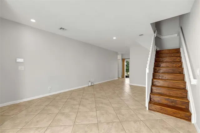 a view of entryway and hall