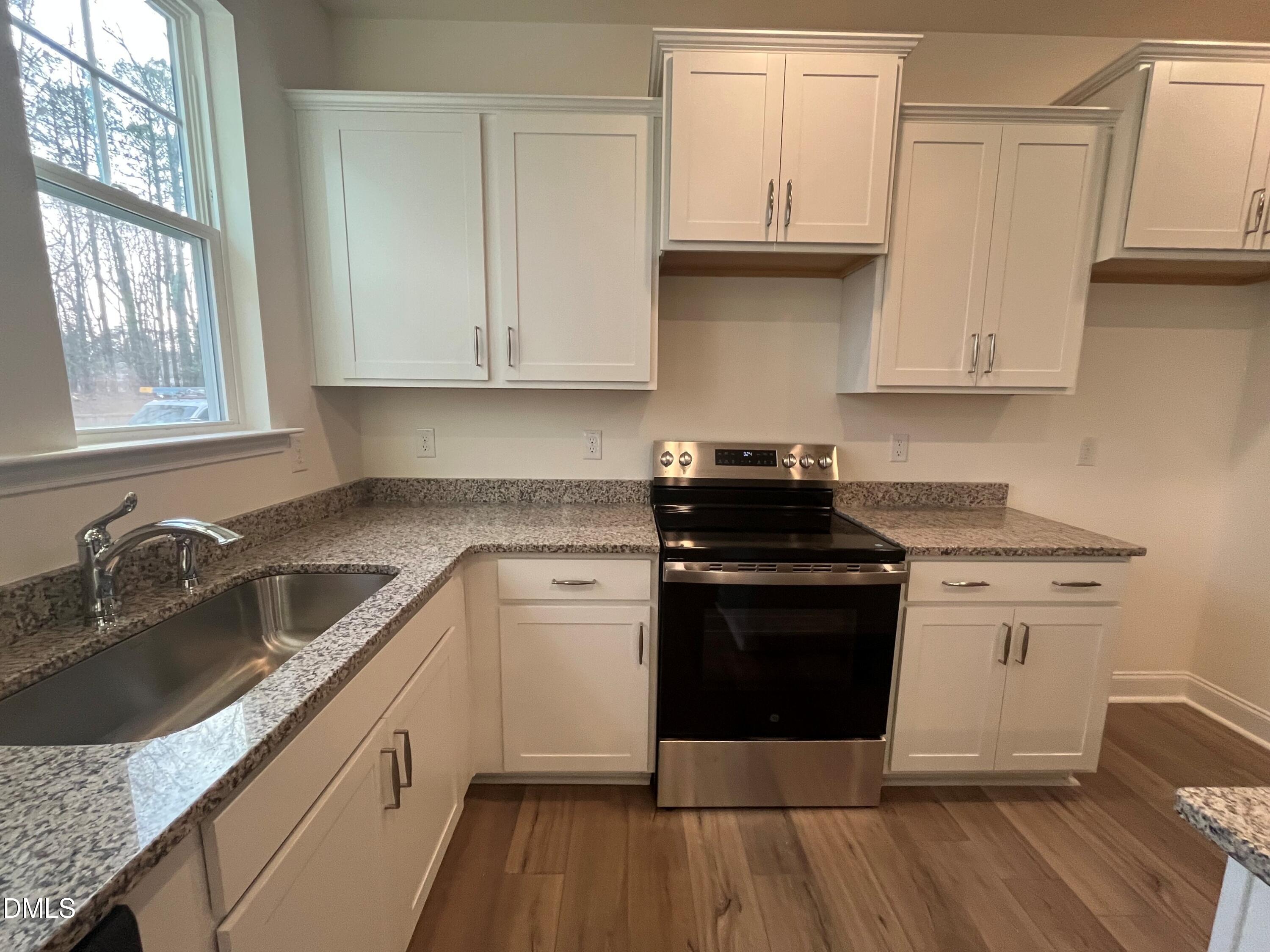6417 Granite Quarry Drive Raleigh, NC 27610 - Photo 9 of 60 stainless appliances/granite countertops