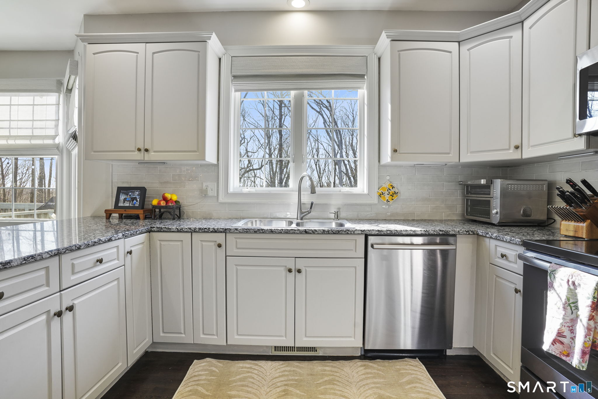 16 North Beech Tree Road Brookfield, CT 06804 - Photo 13 of 40