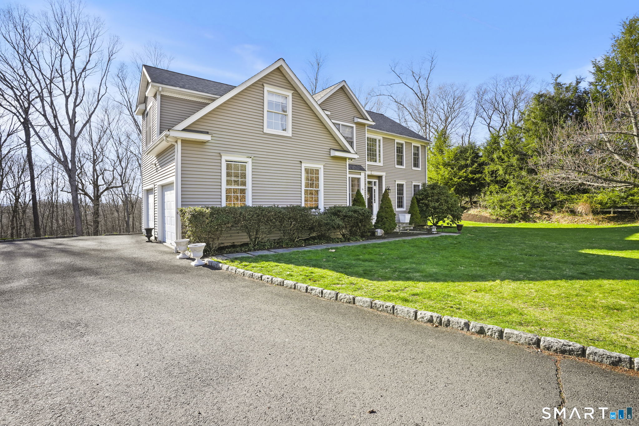 16 North Beech Tree Road Brookfield, CT 06804 - Photo 2 of 40