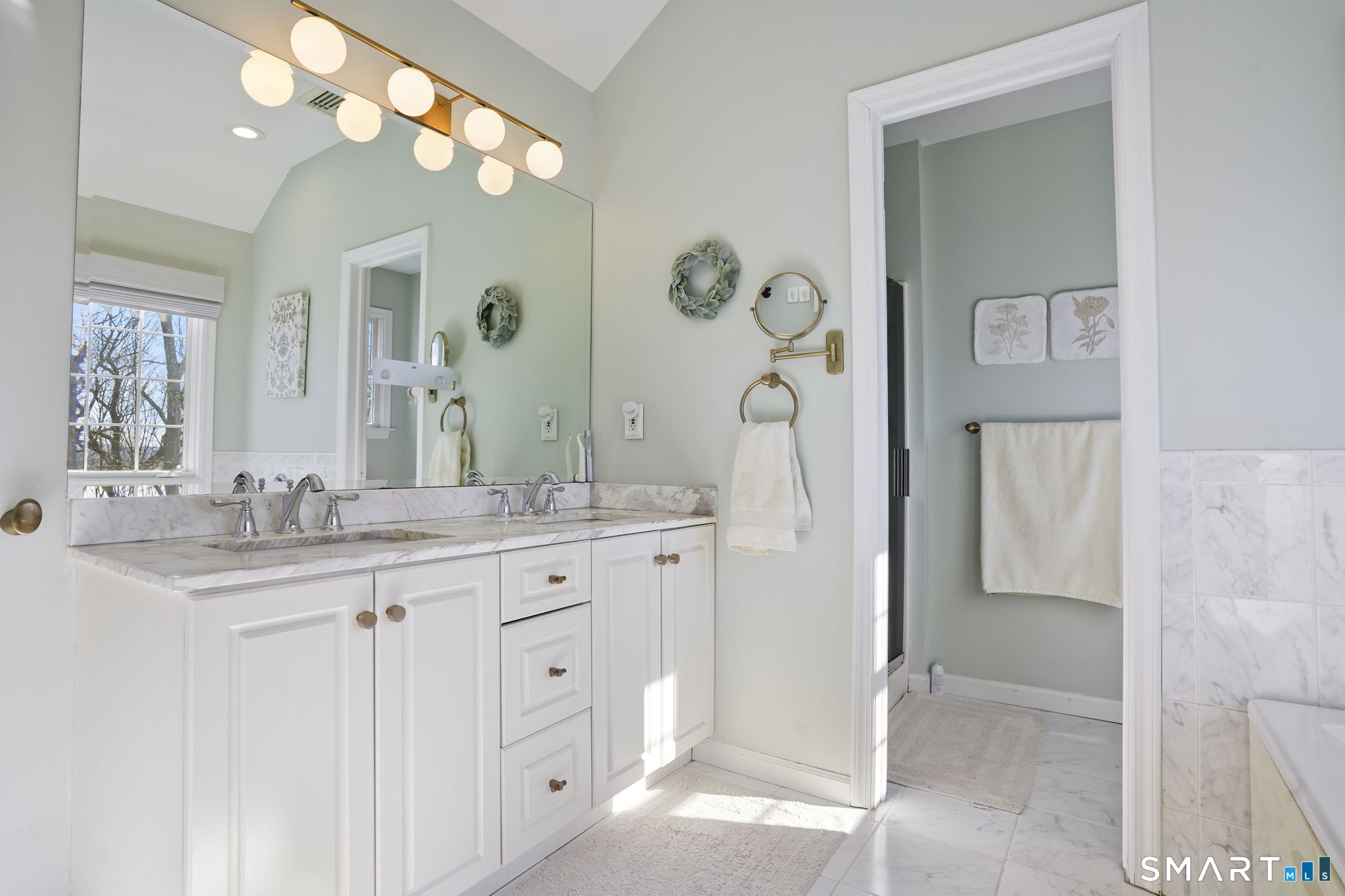 16 North Beech Tree Road Brookfield, CT 06804 - Photo 25 of 40