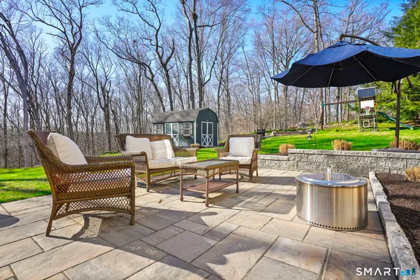 $835,000 | 16 North Beech Tree Road, Brookfield, CT 06804