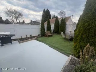 $548,888 | 422 Crystal Avenue | South New York