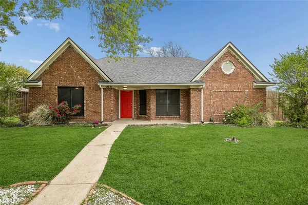 $325,000 | 2221 Brookside Drive, Rowlett, TX 75088