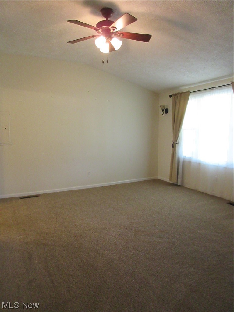 3104 Polly Road Ravenna, OH 44266 - Photo 17 of 23 Vaulted Ceiling Living Room
