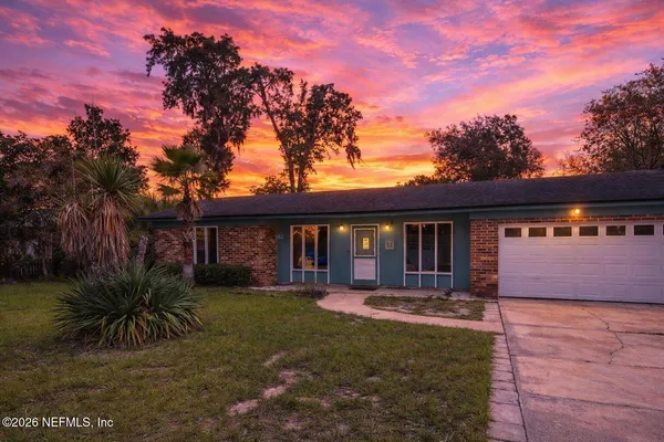 $328,000 | 3442 Red Oak Circle East, Orange Park, FL 32073
