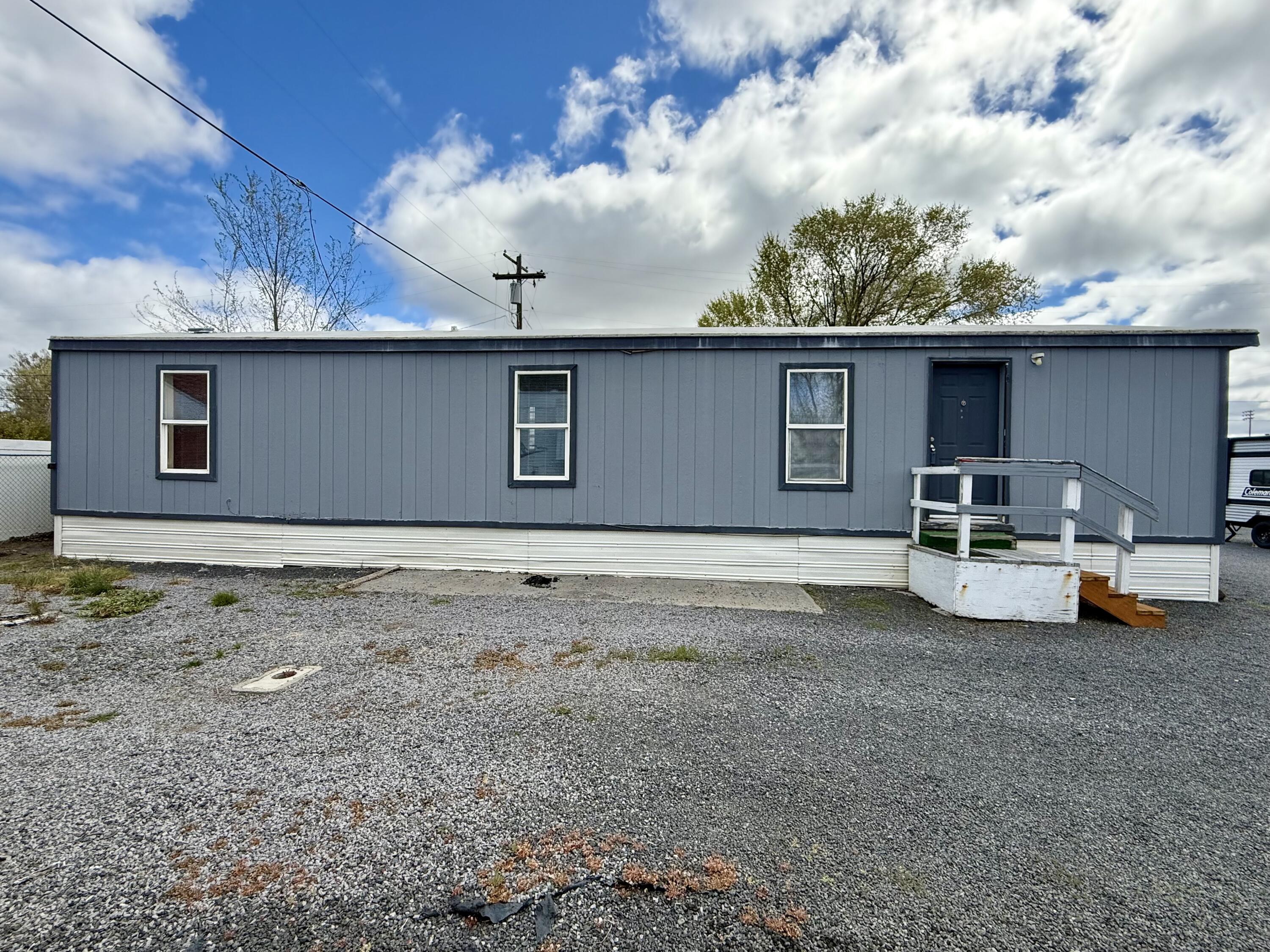 425 West Front Street, Unit 7 Merrill, OR 97633 - Photo 4 of 20 IMG_0009