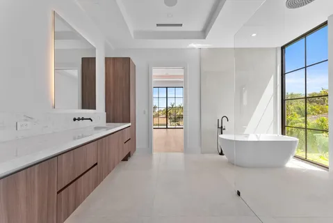 $5,950,000 | 880 Northeast 3rd Avenue, Boca Raton, FL 33432