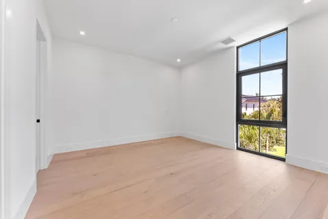 $5,950,000 | 880 Northeast 3rd Avenue, Boca Raton, FL 33432