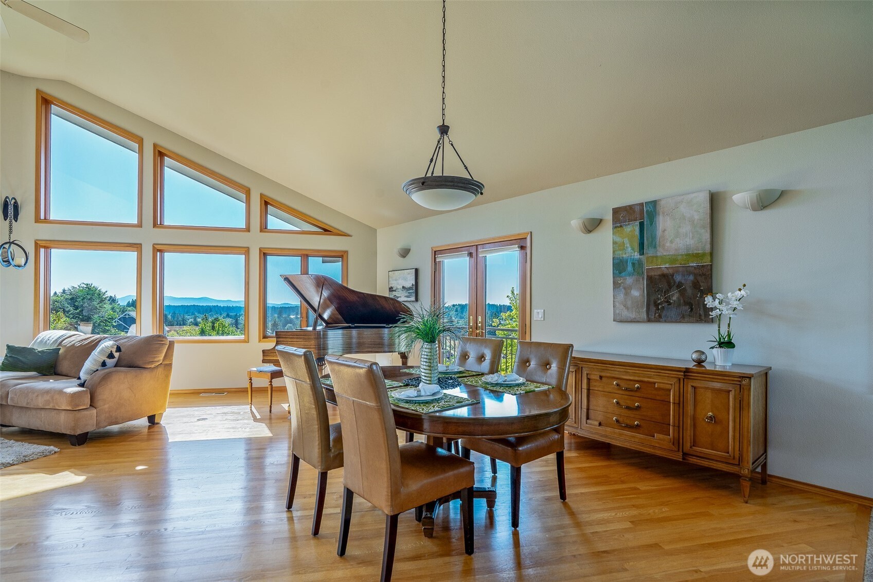 8705 Fenwick Loop Southeast Olympia, WA 98513 - Photo 5 of 38