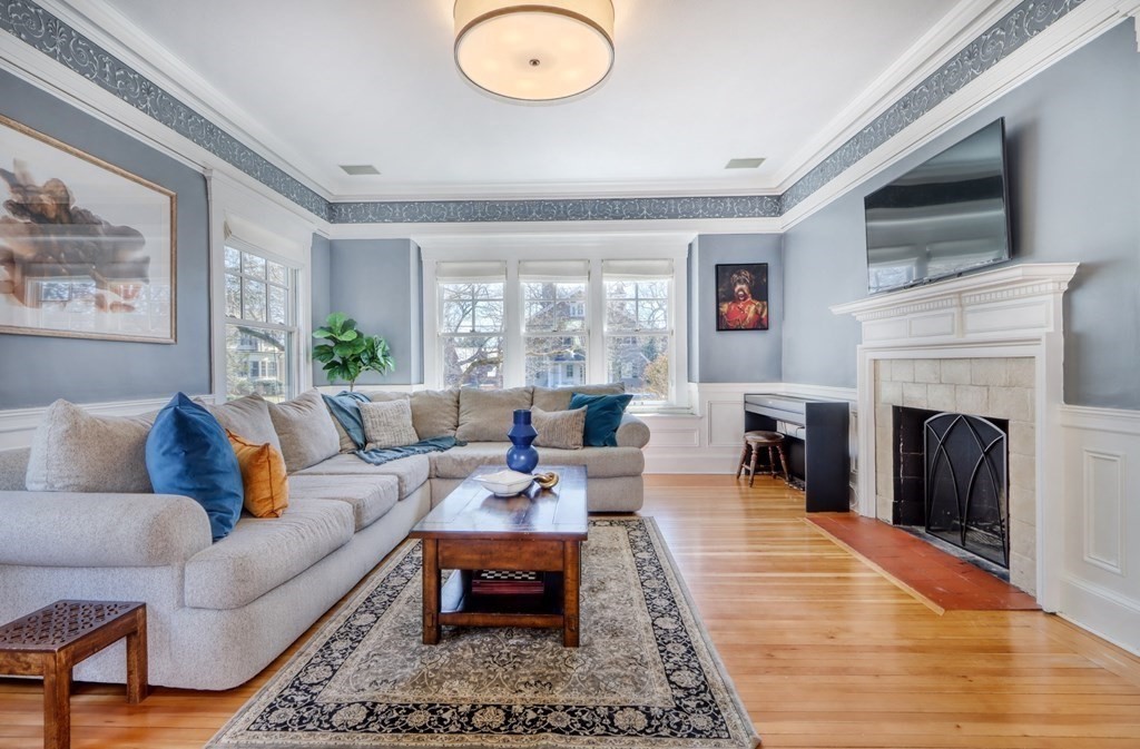 33 Everett Avenue Winchester, MA 01890 - Photo 11 of 42