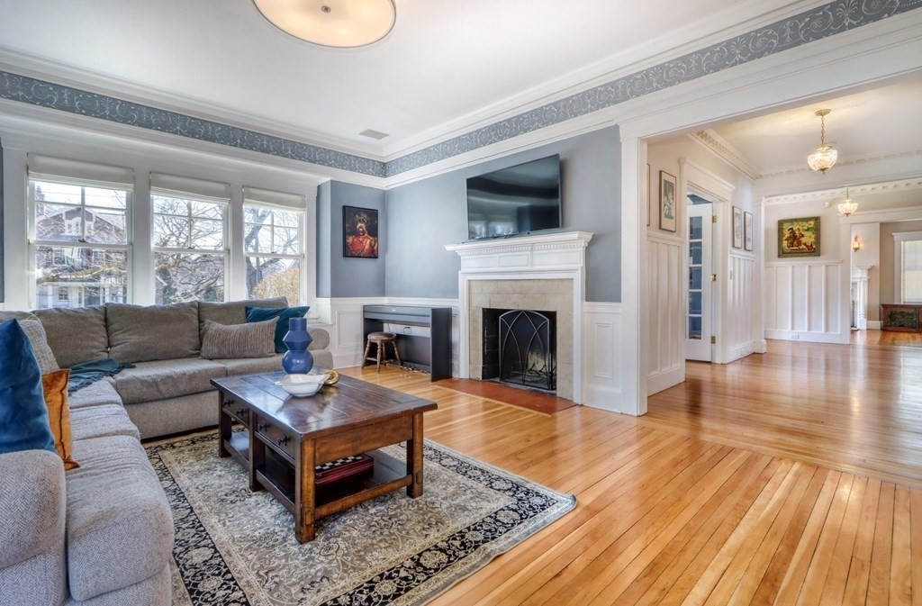 33 Everett Avenue Winchester, MA 01890 - Photo 12 of 42