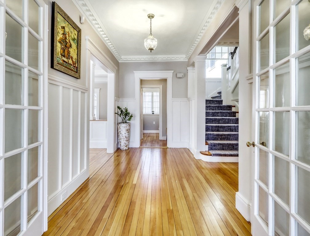 33 Everett Avenue Winchester, MA 01890 - Photo 2 of 42