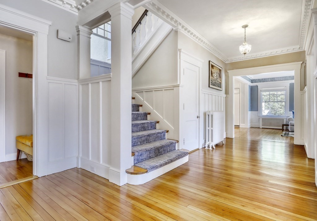 33 Everett Avenue Winchester, MA 01890 - Photo 3 of 42