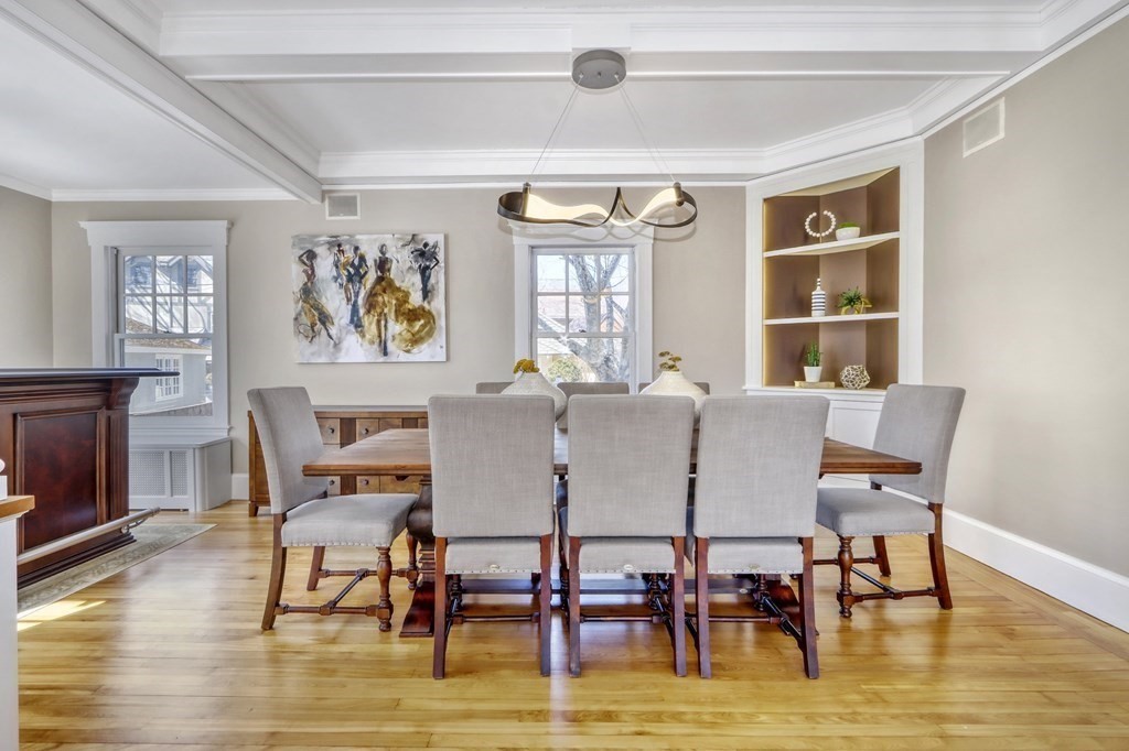 33 Everett Avenue Winchester, MA 01890 - Photo 6 of 42