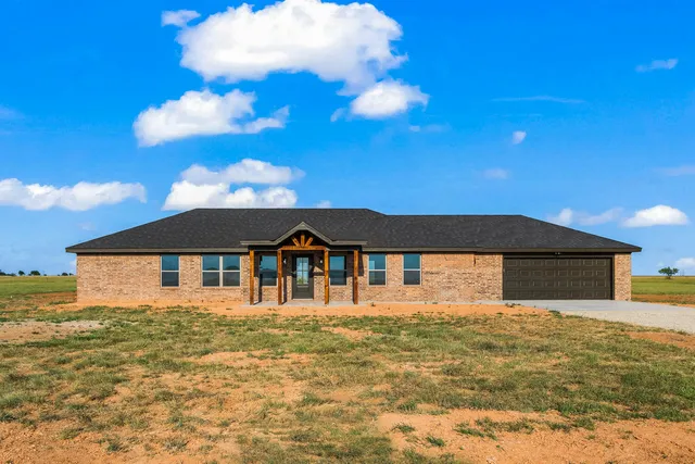 $355,000 | 14722 C R North C R 1200, Shallowater, TX 79363