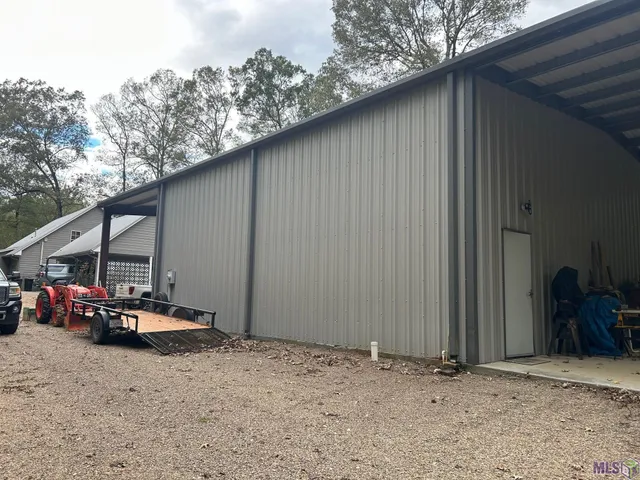 $590,000 | 9288 Rudolph Davis Road, St. Francisville, LA 70775