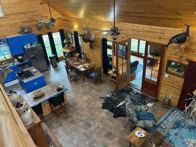 $590,000 | 9288 Rudolph Davis Road, St. Francisville, LA 70775