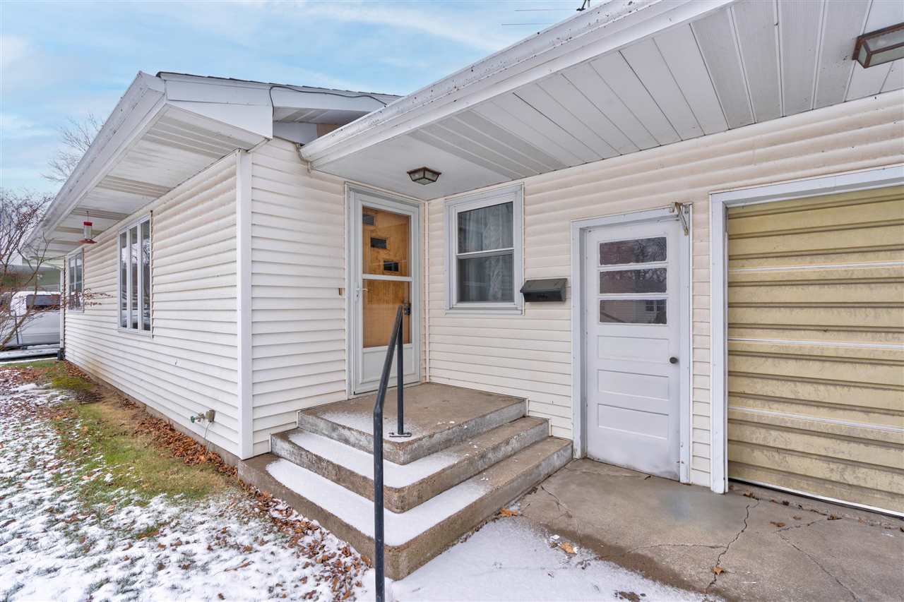 1230 Ridge Road Columbus Junction, IA 52738 - Photo 2 of 41 Gallery Image 2