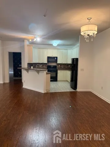 $3,100 | 414 Sloan Court, Matawan, NJ 07747