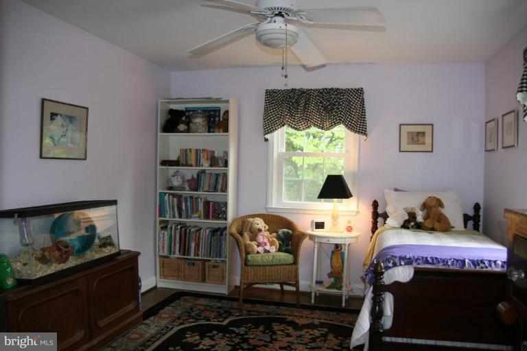 608 Coventry Road Towson, MD 21286 - Photo 6 of 20 Bedroom #2