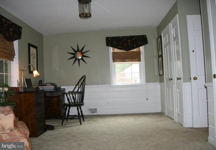 608 Coventry Road Towson, MD 21286 - Photo 7 of 20 Den