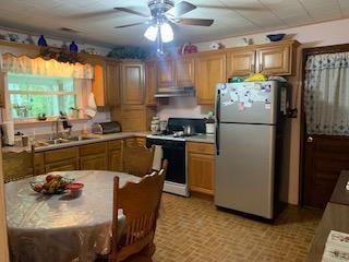 1026 Hartline Road Trenton, GA 30752 - Photo 3 of 12 1026 Hartline Road Kitchen