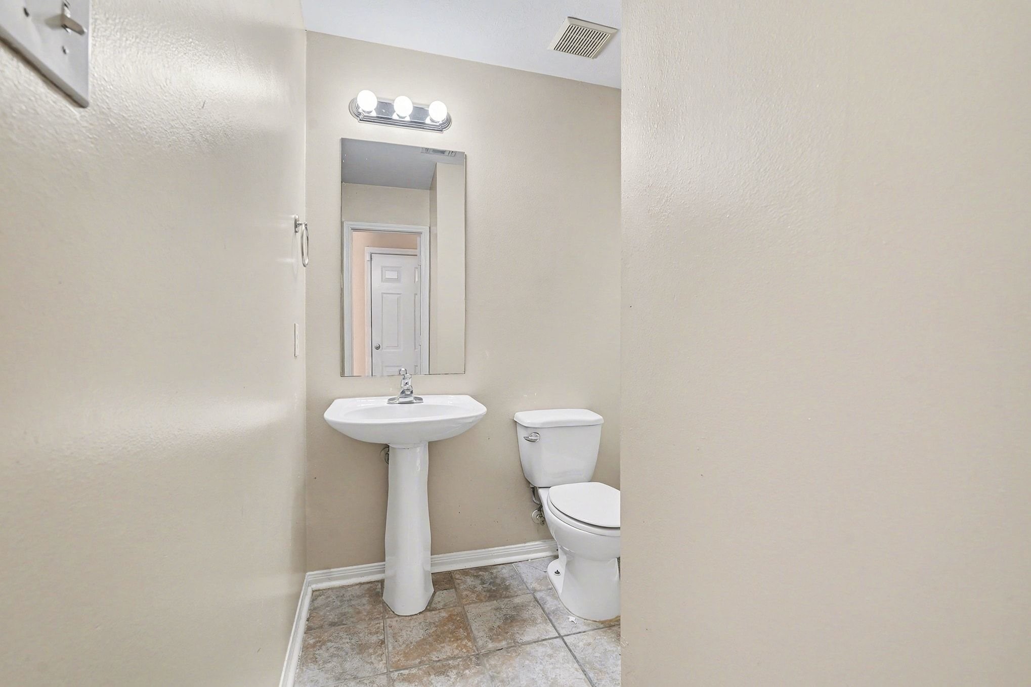 17207 Rancho Verde Way Houston, TX 77095 - Photo 13 of 31