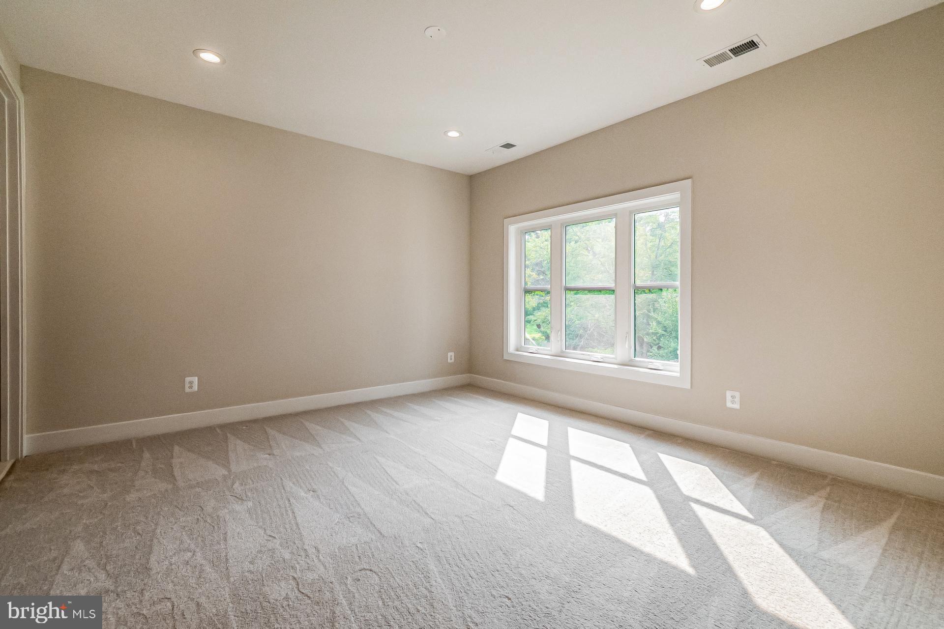 1339 Beulah Road Vienna, VA 22182 - Photo 31 of 40 Gallery Image 31