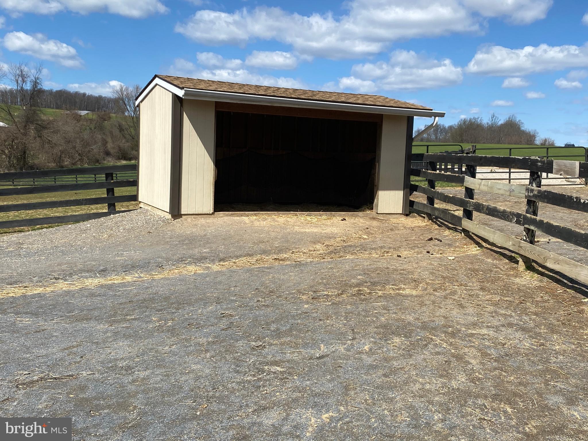 1558 Bollinger Road Westminster, MD 21157 - Photo 81 of 100 run-in shed