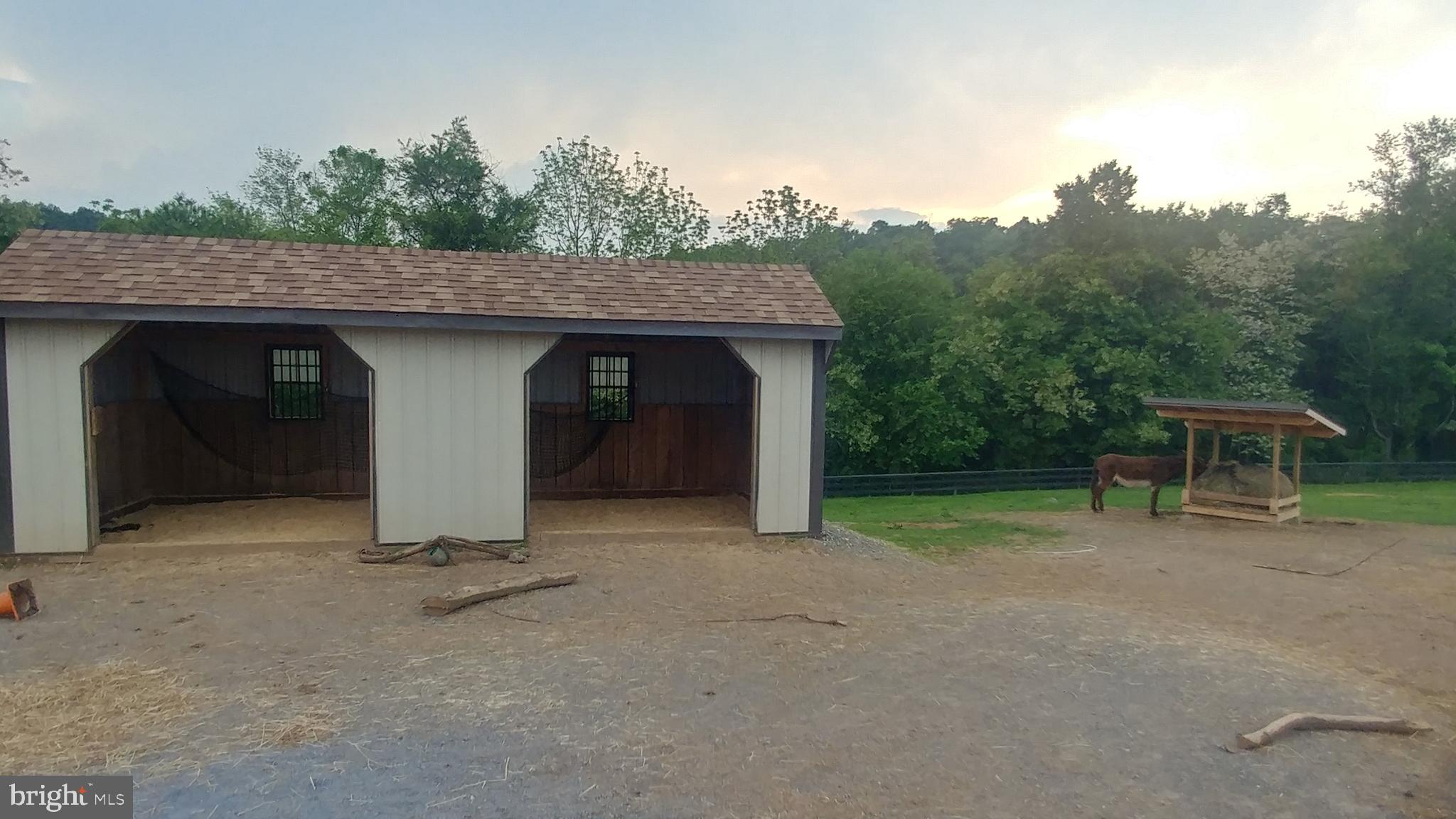 1558 Bollinger Road Westminster, MD 21157 - Photo 87 of 100 One of 5 run-in sheds