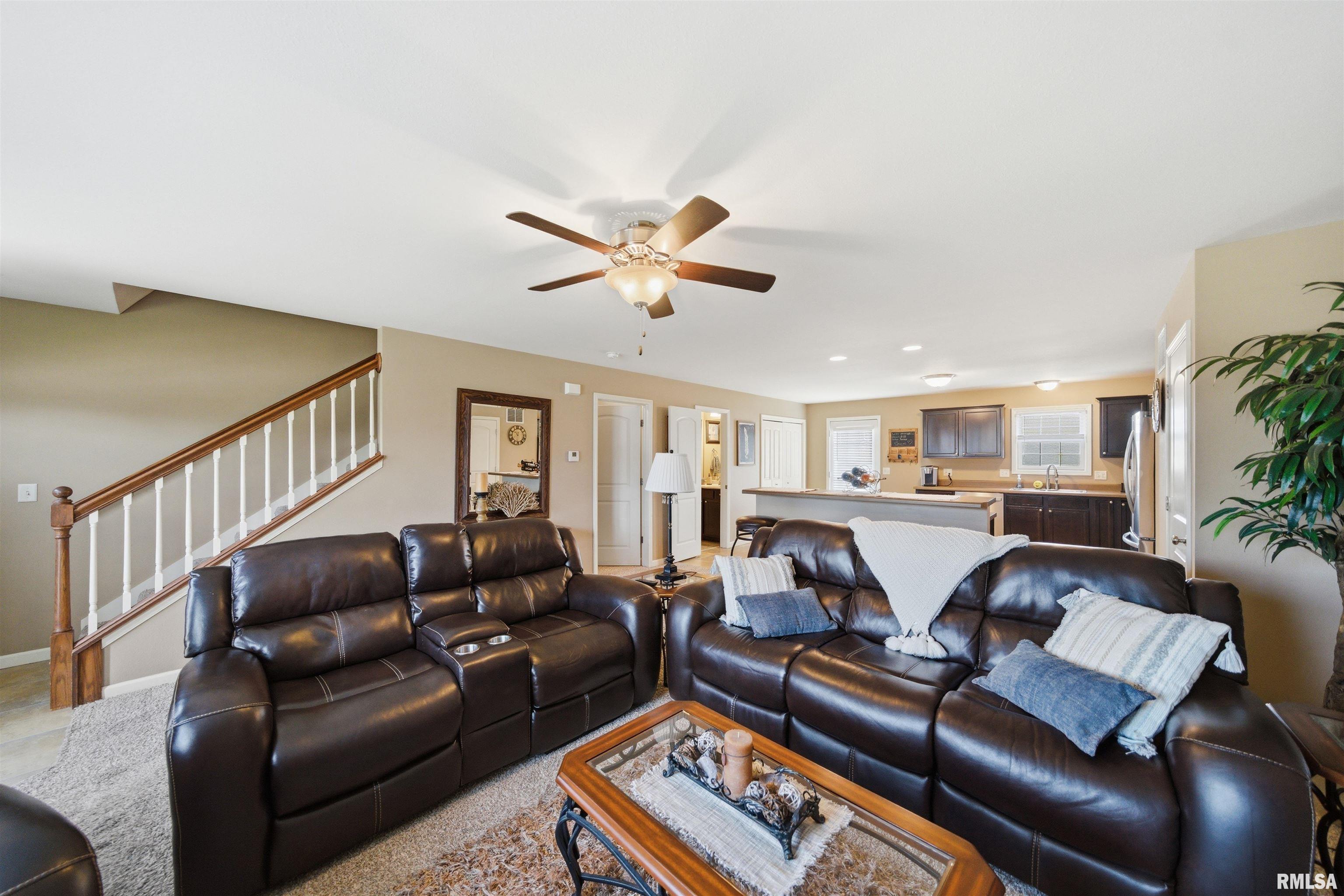 1906 Glenbridge Road Bloomington, IL 61704 - Photo 7 of 33