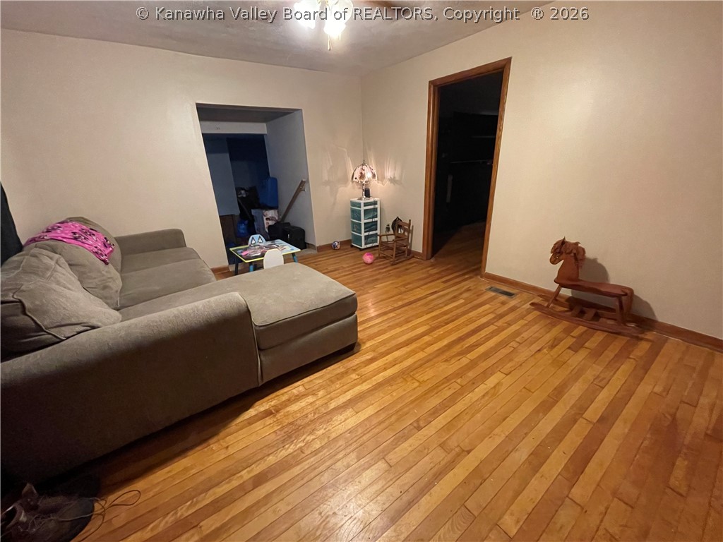 5492 Elk River Road North Elkview, WV 25071 - Photo 18 of 39 Gallery Image 18