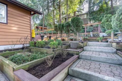 $750,000 | 2735 Northeast 103rd Street, Seattle, WA 98125