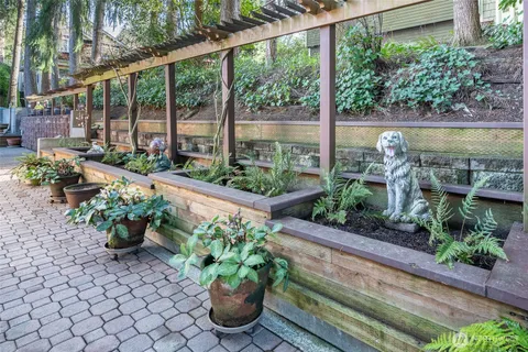 $750,000 | 2735 Northeast 103rd Street, Seattle, WA 98125