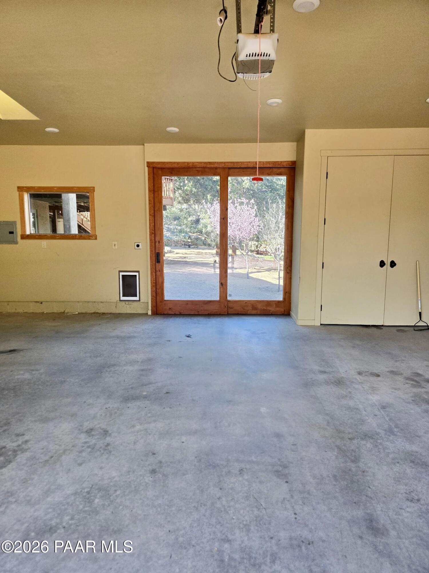 646 South Rancho Vista Drive Prescott, AZ 86303 - Photo 47 of 50 a view of empty room with front door