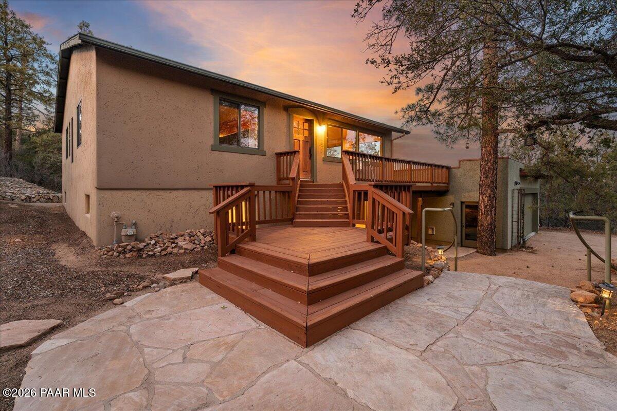 646 South Rancho Vista Drive Prescott, AZ 86303 - Photo 5 of 50 a view of entryway