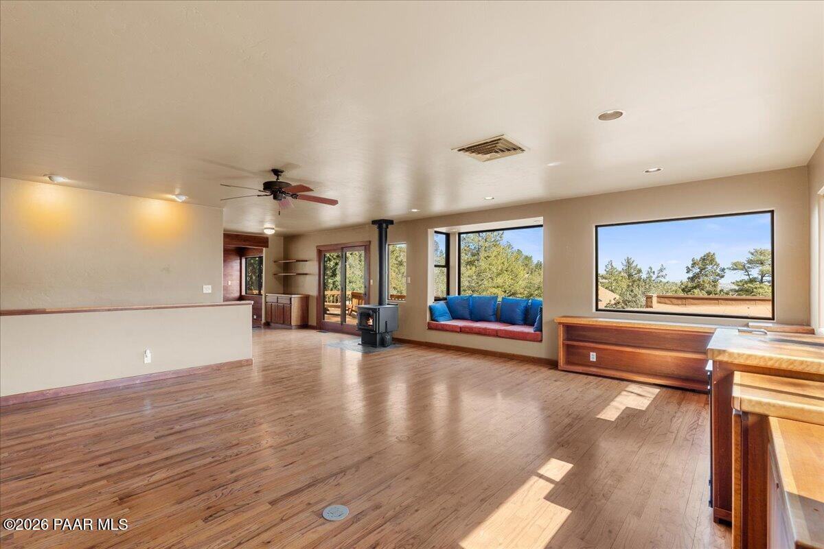 646 South Rancho Vista Drive Prescott, AZ 86303 - Photo 8 of 50 a view of livingroom with furniture and window