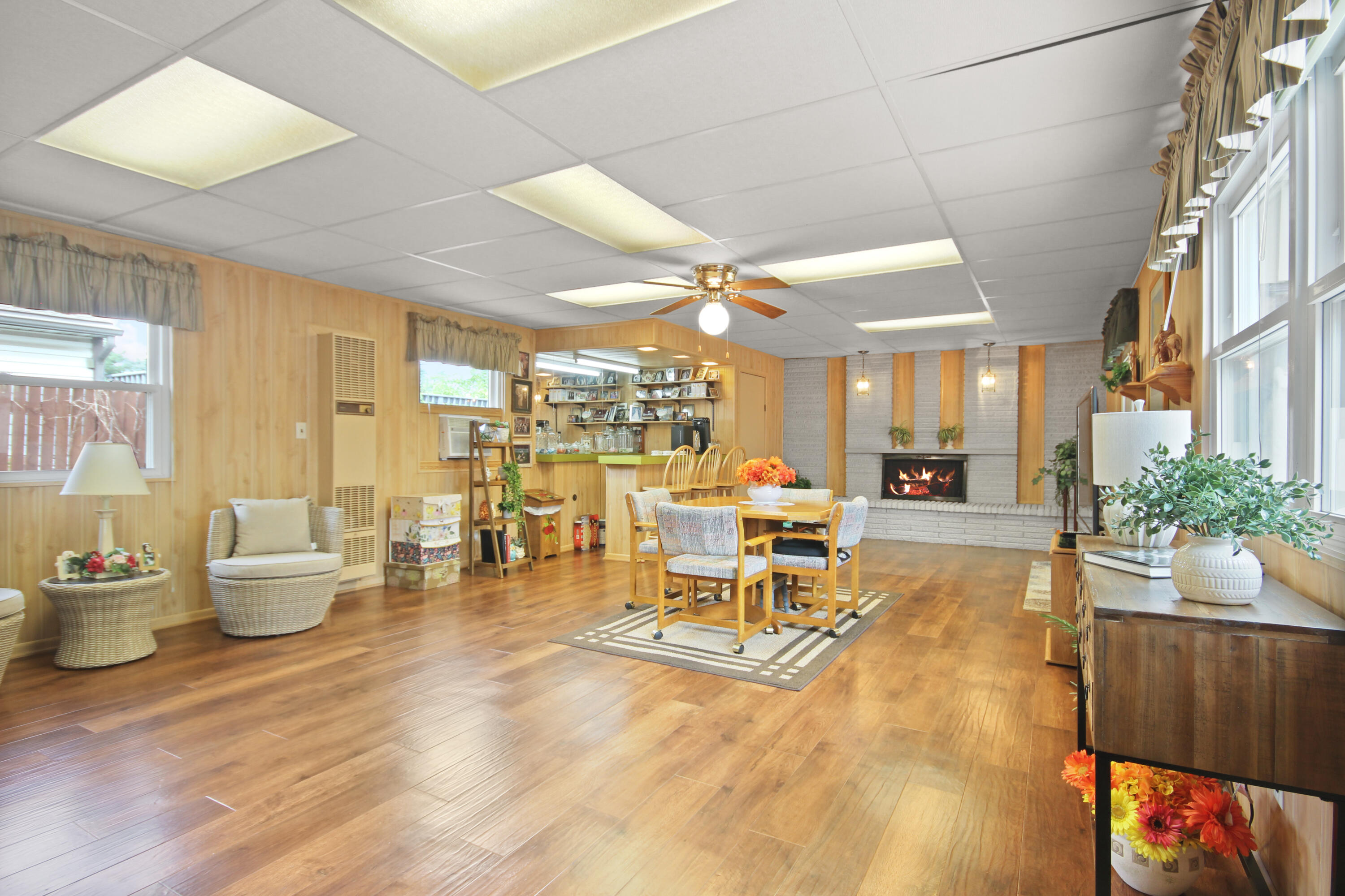 1015 North Rensselaer Street Griffith, IN 46319 - Photo 14 of 17 3000x2000