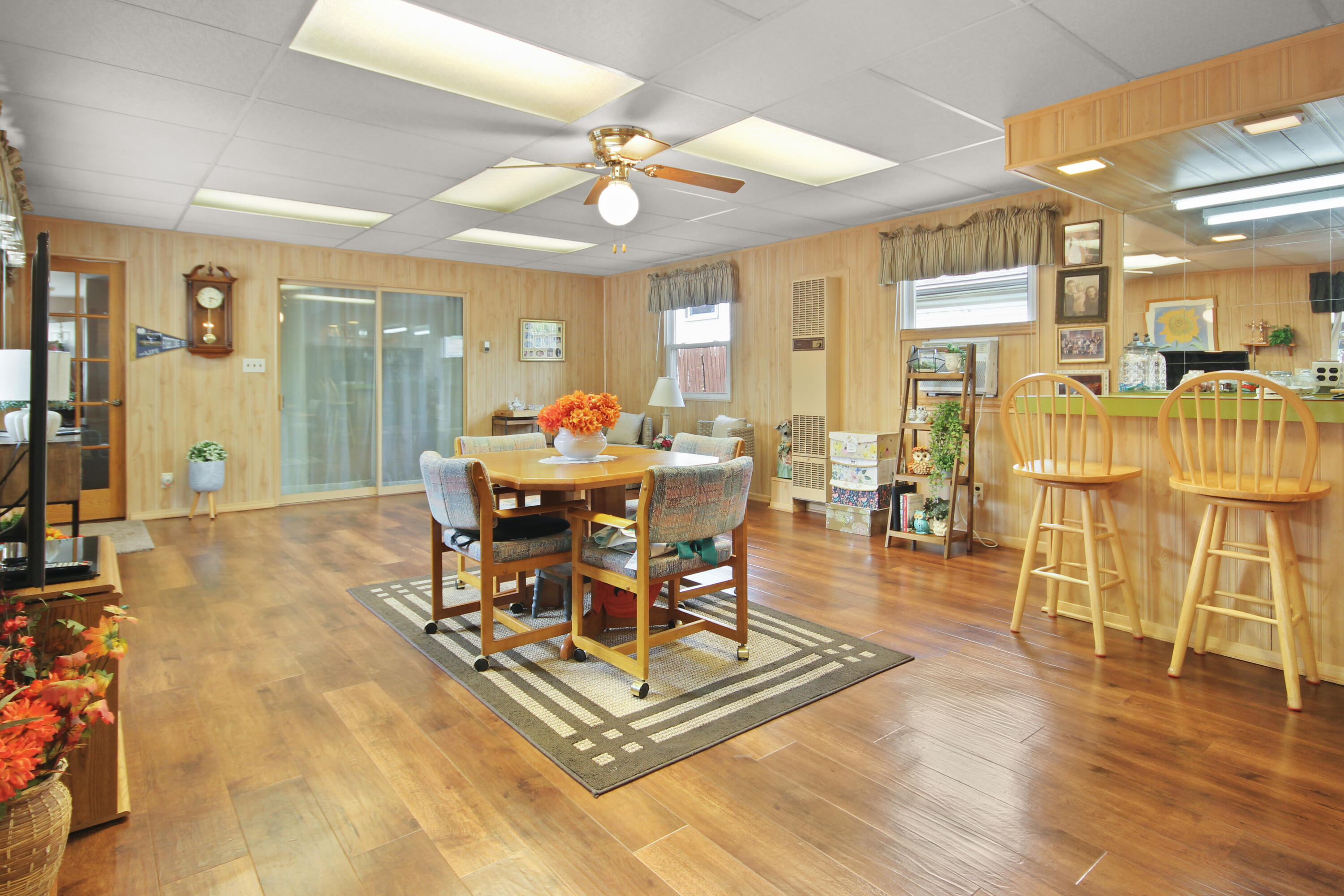 1015 North Rensselaer Street Griffith, IN 46319 - Photo 15 of 17 3000x2000
