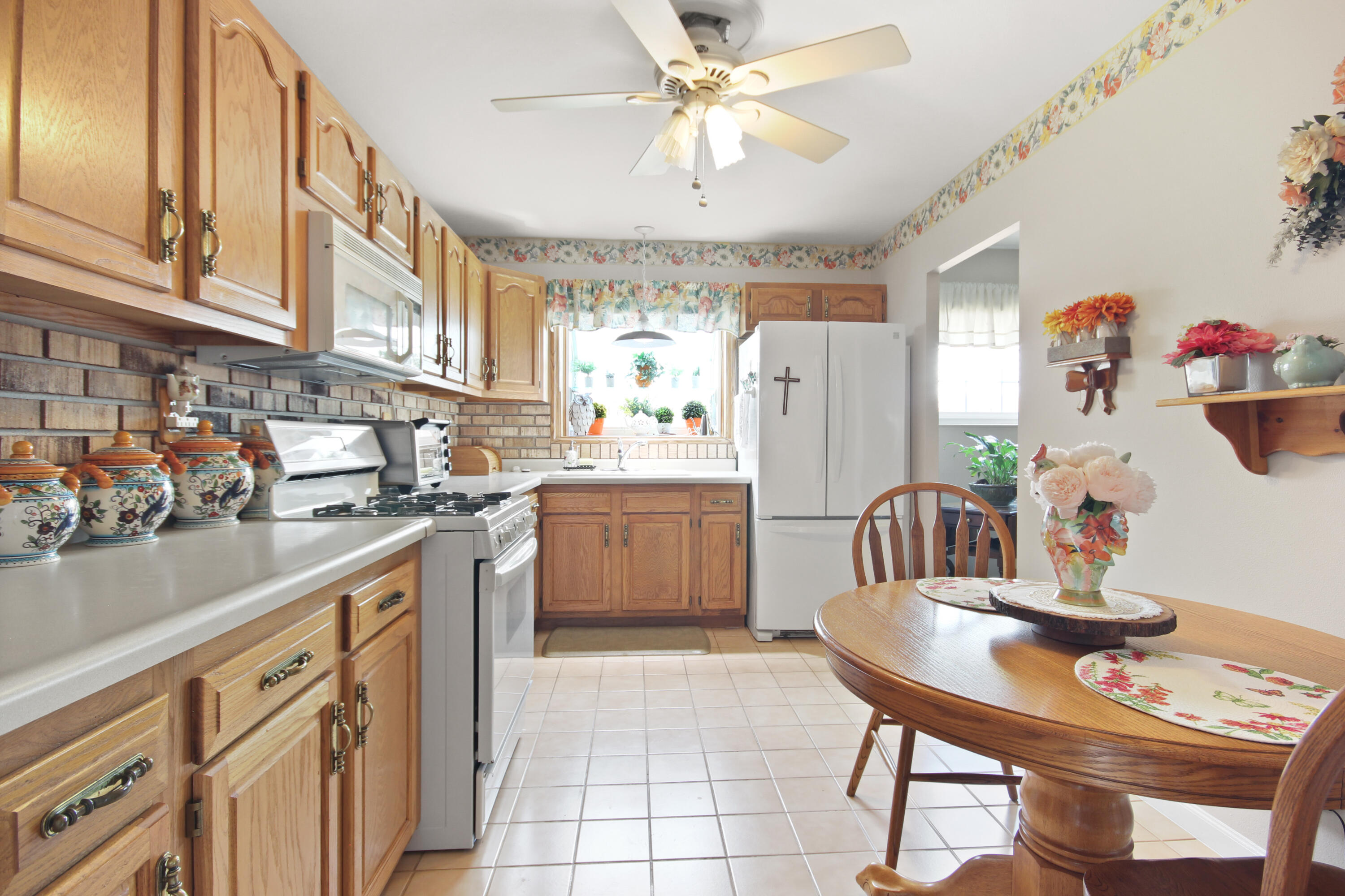 1015 North Rensselaer Street Griffith, IN 46319 - Photo 5 of 17 3000x2000